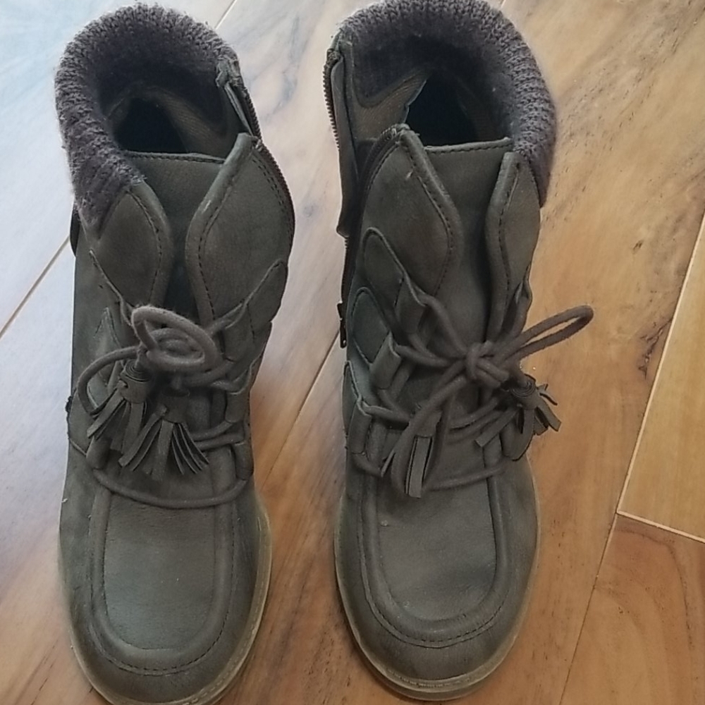 Boots